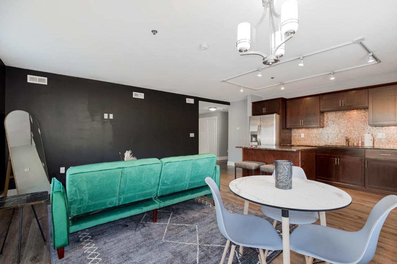 A Prime Plaza Location, Luxury Home And A Well-Appointed Building With Amenities 101 Kansas City Zewnętrze zdjęcie